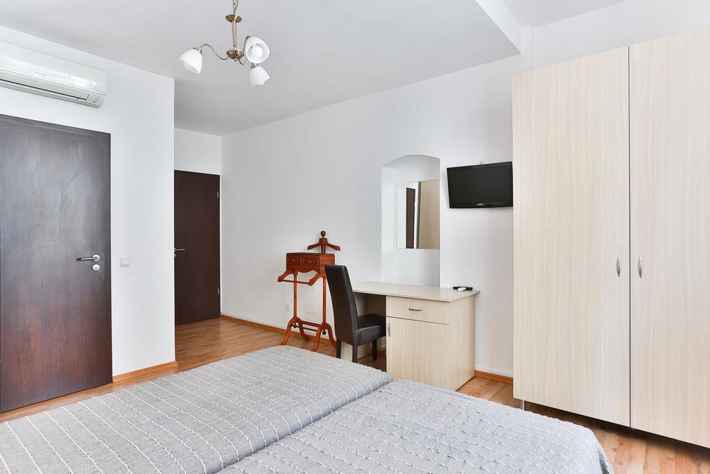 Vatra Accommodation Bucharest Exterior photo