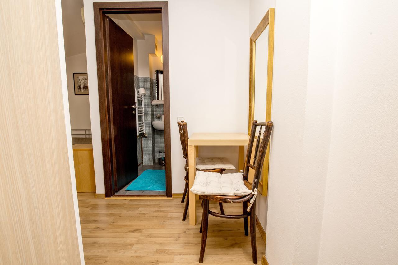 Vatra Accommodation Bucharest Exterior photo